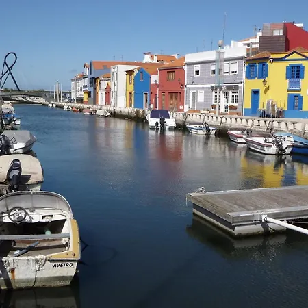 Casa Da Menina * Coja